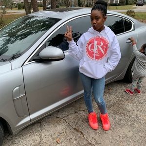 Meet your Posher, Paris